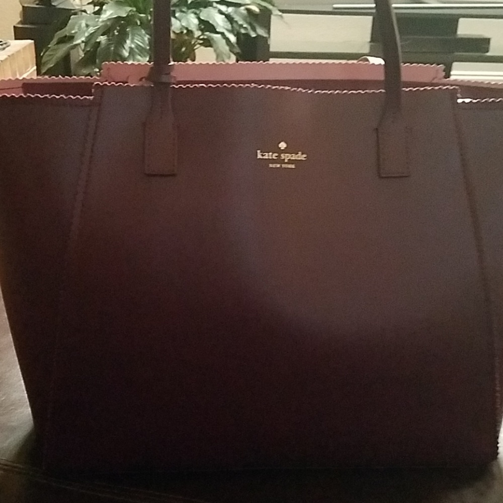 Kate Spade tote with matching wallet
